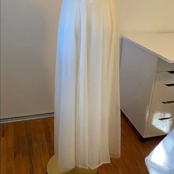 Vintage Sheer Cream Chiffon Full Length Chemise Gown Size Small - Picture 9 of 14
